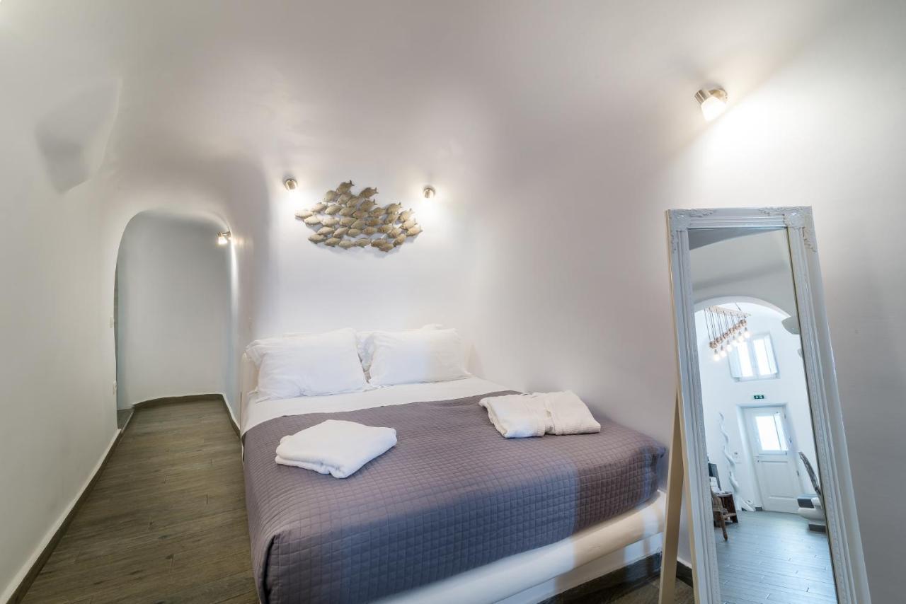 Angel Luxury Suites Firá Buitenkant foto
